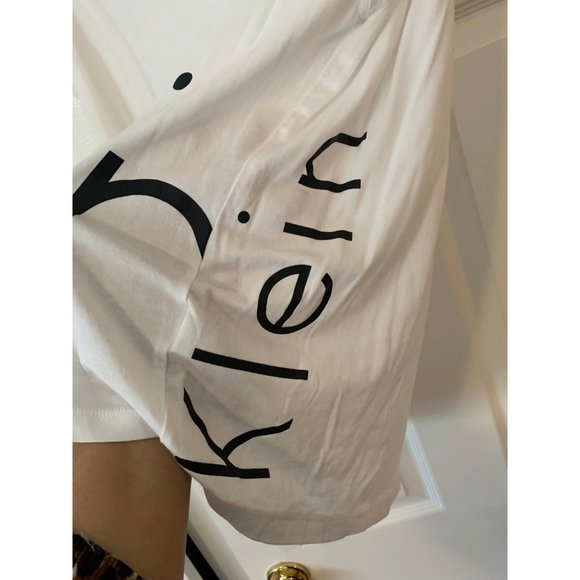Calvin Klein White Short Sleeve Round Neck T-Shirt Extra Large - Picture 3 of 3